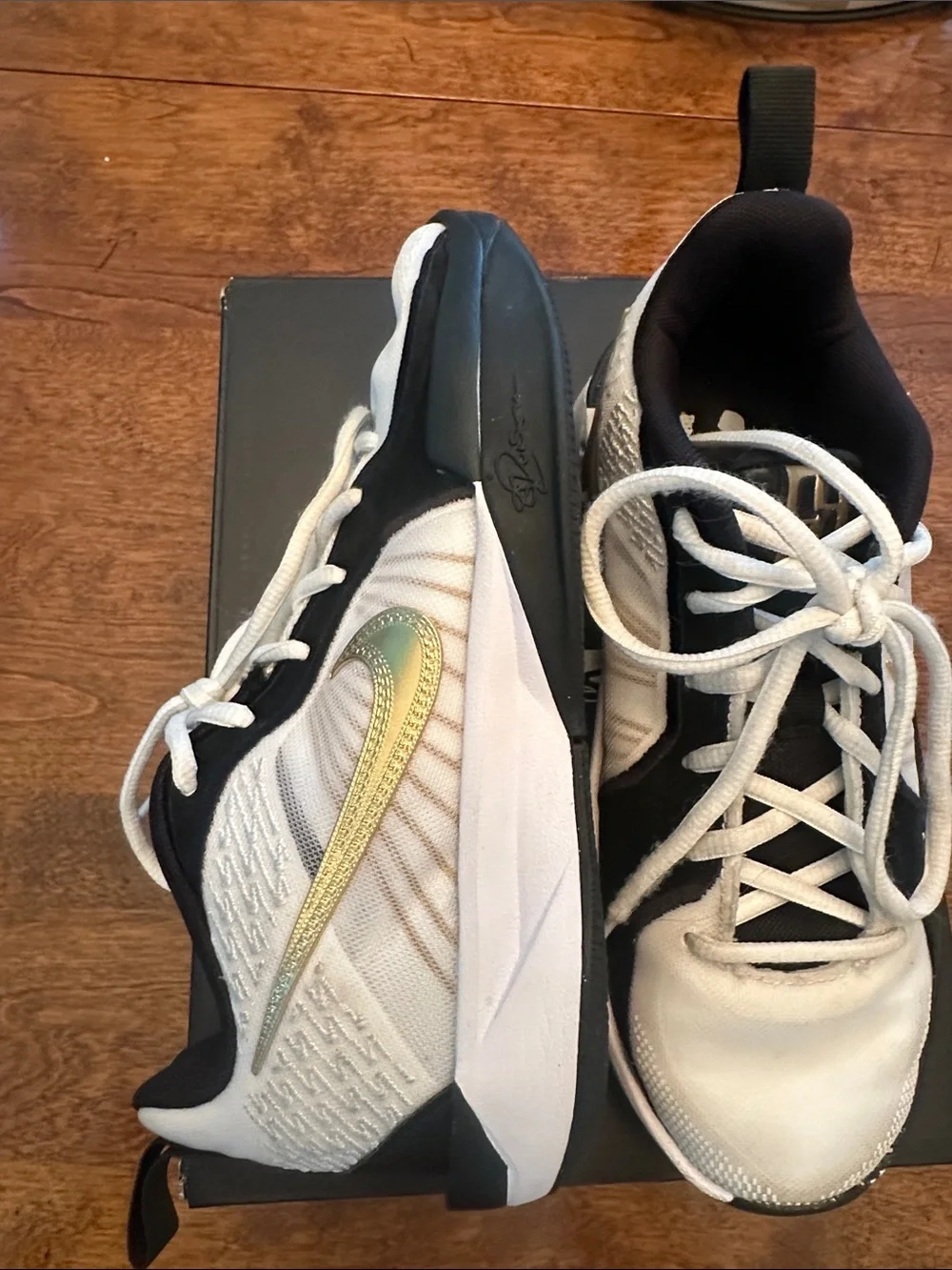 Nike Kids White and Black Sneakers